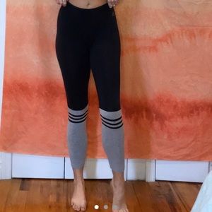 🌪ADIDAS TWO TONES LEGGINGS🌪